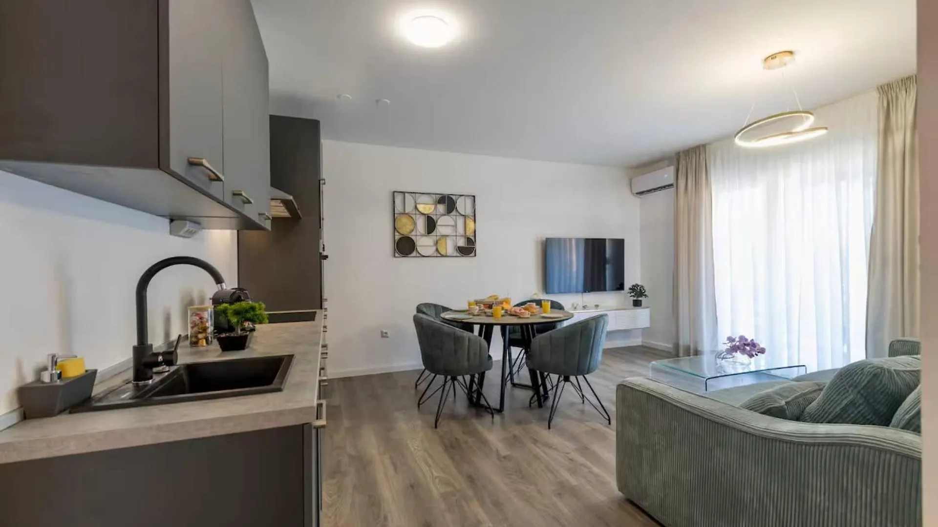 Luxury Apartment Two Bedrooms Jacuzzi Traù
