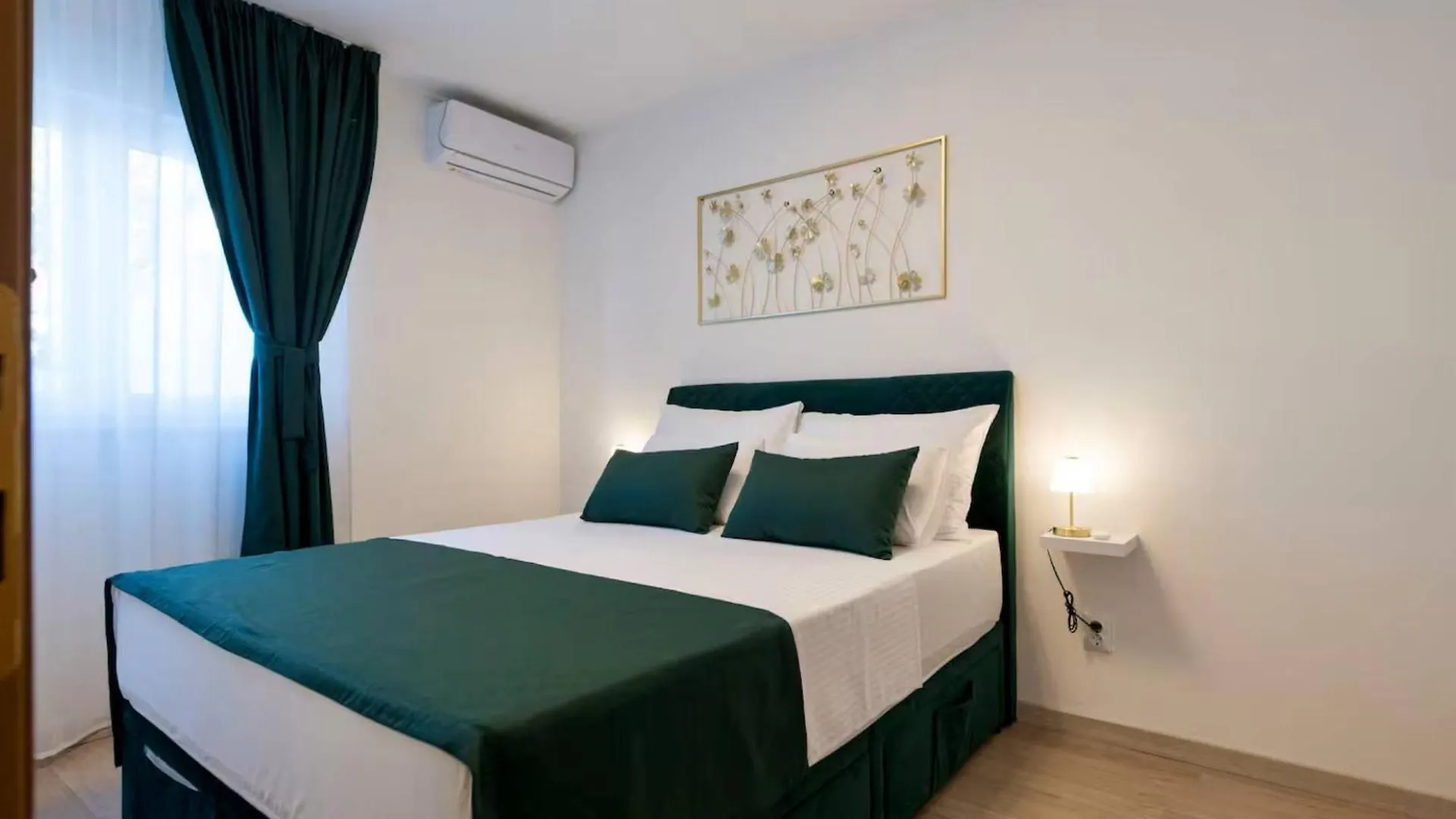 Luxury Apartment Two Bedrooms Jacuzzi Traù Croazia