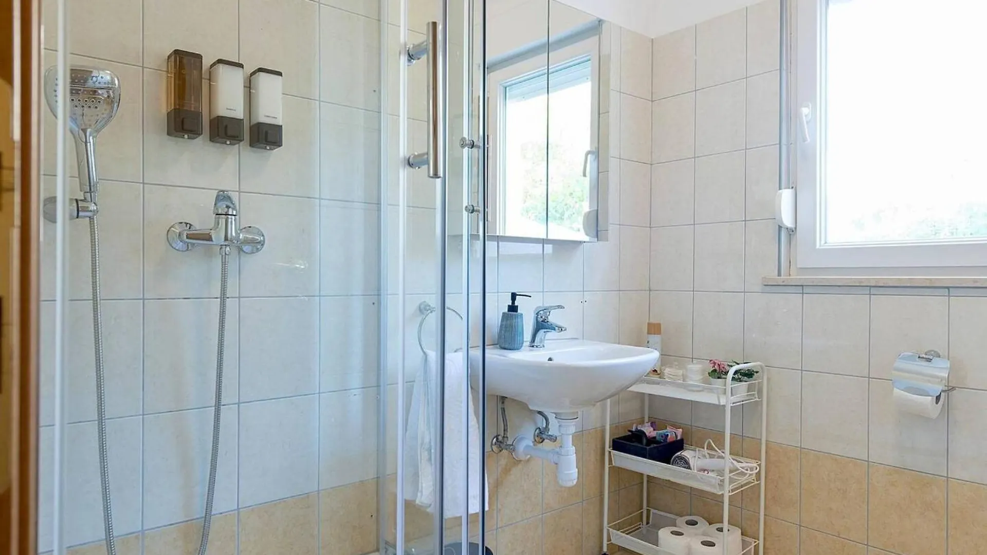 Luxury Apartment Two Bedrooms Jacuzzi Traù